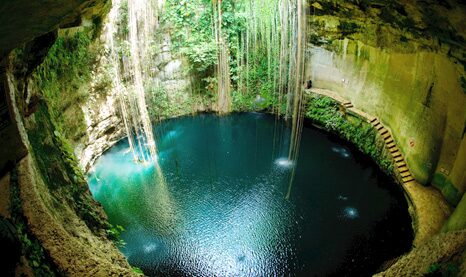 Jeskyně Cenotes v Mexiku